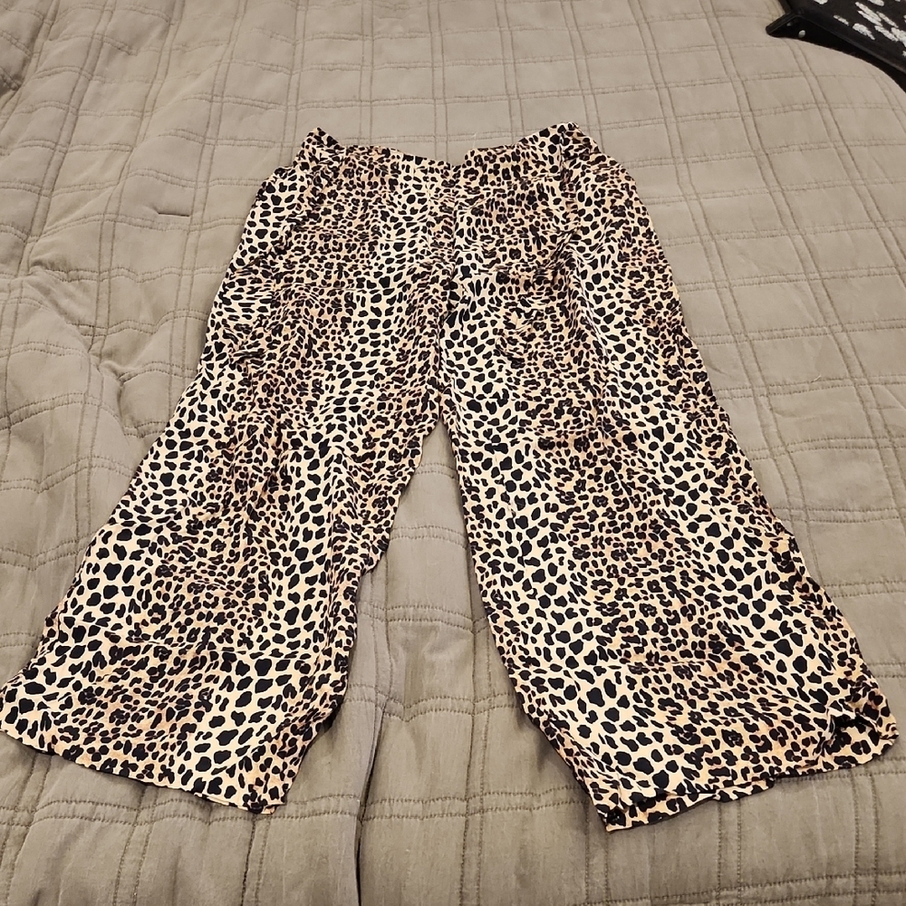 Leopard Pattern Wide Leg MNG Pants Size M!
